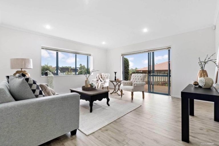 Photo of property in 20 Adelphi Place, Albany, Auckland, 0632