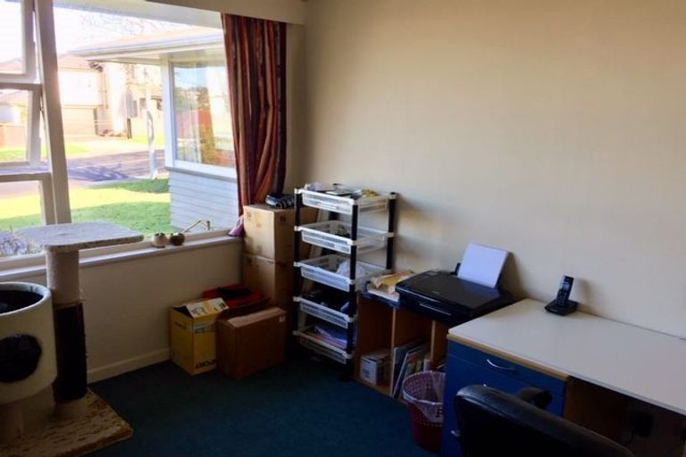 Photo of property in 79 Hillcrest Avenue, Hillcrest, Auckland, 0627