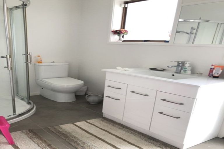 Photo of property in 1/205 Bucklands Beach Road, Bucklands Beach, Auckland, 2012