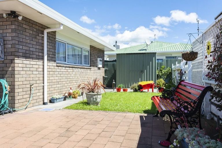 Photo of property in 1/36 Tukapa Street, Westown, New Plymouth, 4310