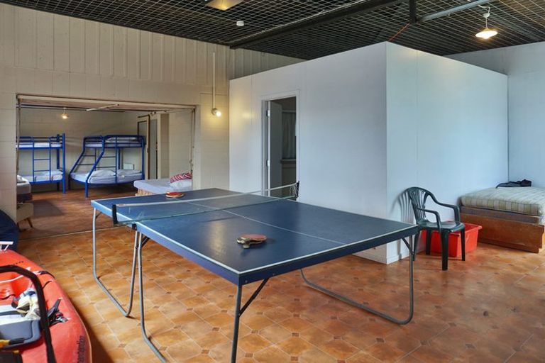 Photo of property in 281 Pukehina Parade, Pukehina, 3189