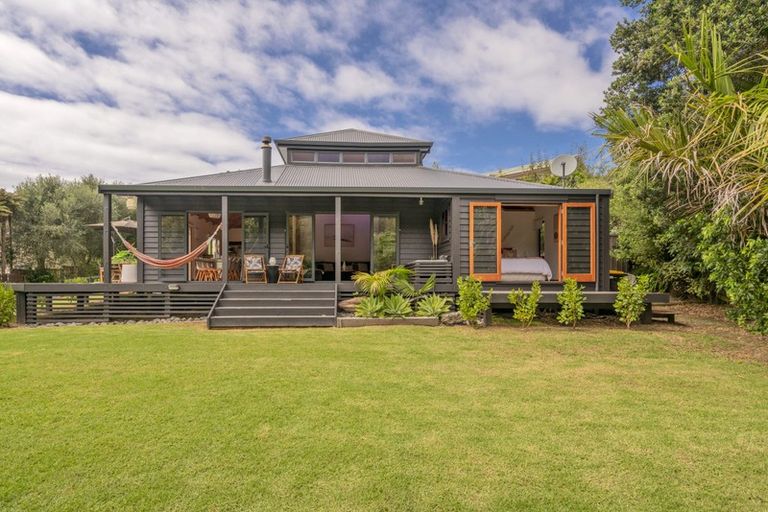 Photo of property in 113 Onemana Drive, Onemana, Whangamata, 3691