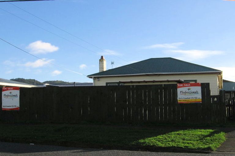 Photo of property in 1/71 Walters Street, Avalon, Lower Hutt, 5011