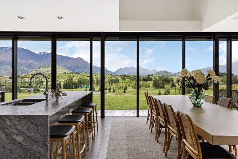 Photo of property in 20 Advance Terrace, Arrowtown, 9302
