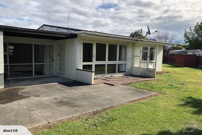Photo of property in 4 Mcdonald Place, Awapuni, Palmerston North, 4412