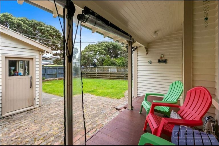 Photo of property in 85 Cambridge Terrace, Waterloo, Lower Hutt, 5011