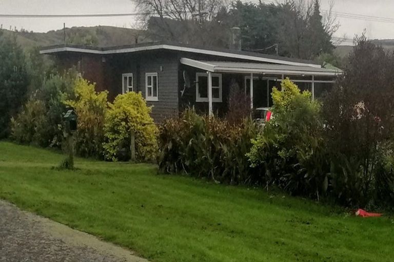 Photo of property in 11 Graham Street, Porangahau, 4293