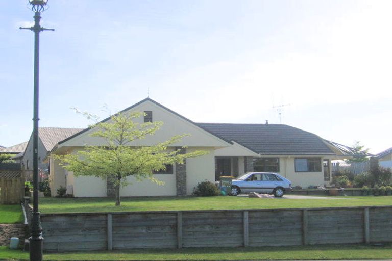 Photo of property in 13 Holmwood Park Drive, Morrinsville, 3300