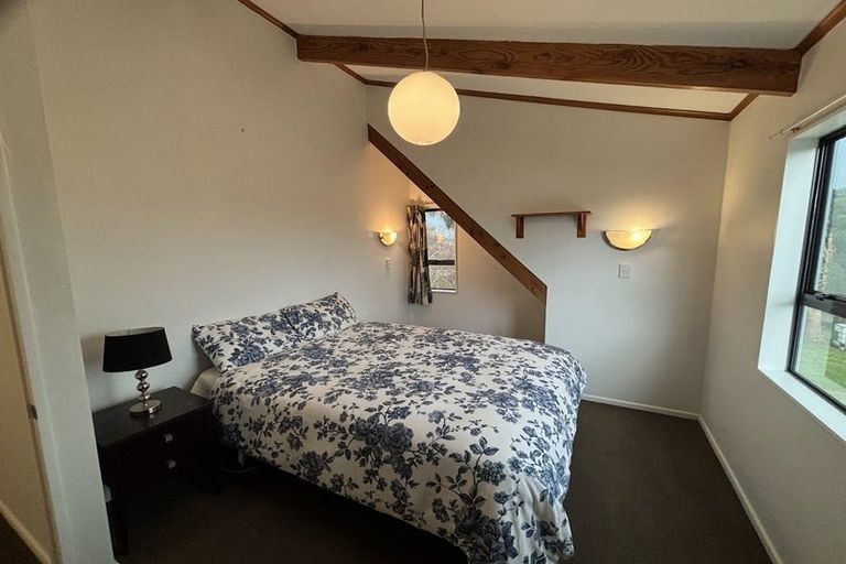 Photo of property in 42 Codlin Road, Waiuku, 2683