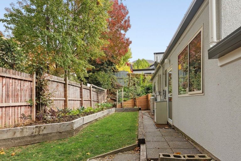 Photo of property in 10a Larch Place, Wanaka, 9305