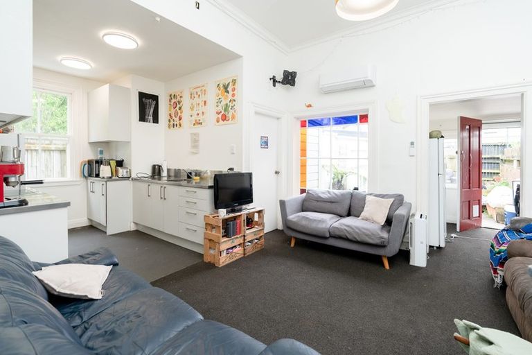 Photo of property in 46 Aro Street, Aro Valley, Wellington, 6021