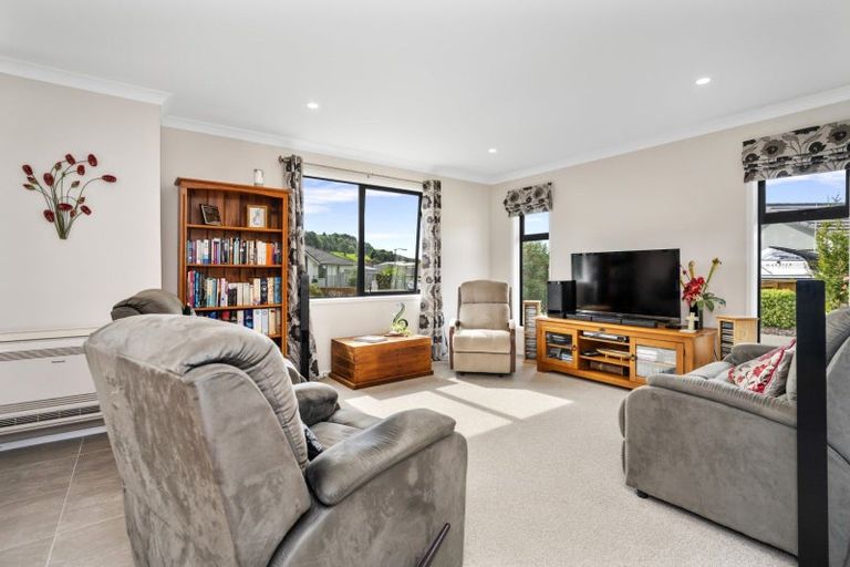 Photo of property in 15 Shoreview Close, Omokoroa, 3114