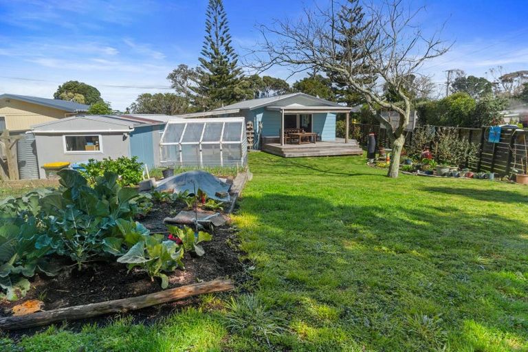 Photo of property in 591 Pukehina Parade, Pukehina, Te Puke, 3189