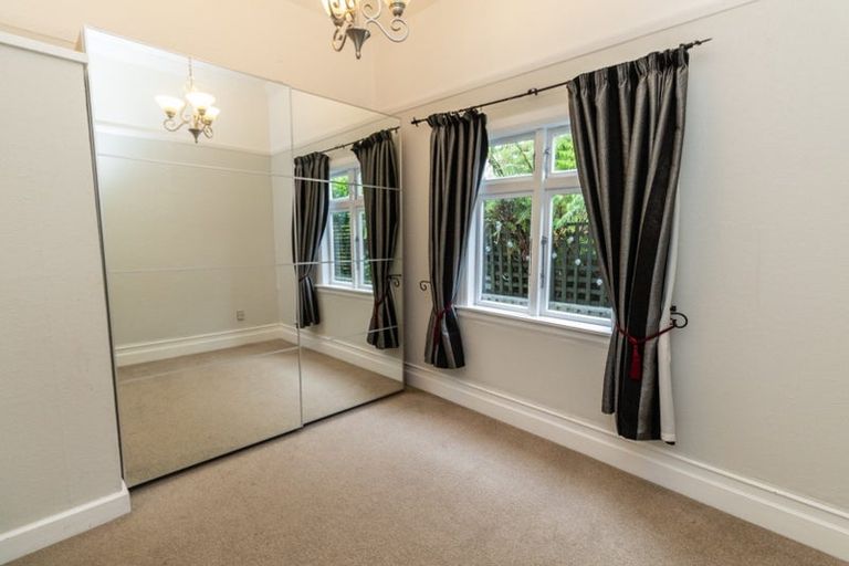 Photo of property in 146 Britomart Street, Berhampore, Wellington, 6023