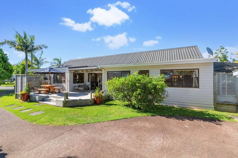 Photo of property in 32 Onepu Lane, Manly, Whangaparaoa, 0930