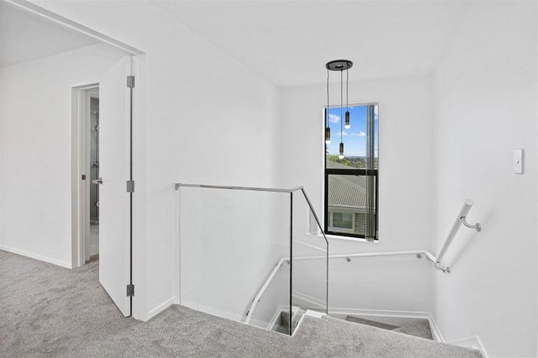 Photo of property in 21c Andrew Road, Howick, Auckland, 2010