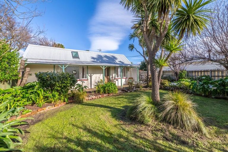 Photo of property in 138 Fitzherbert Street, Featherston, 5710