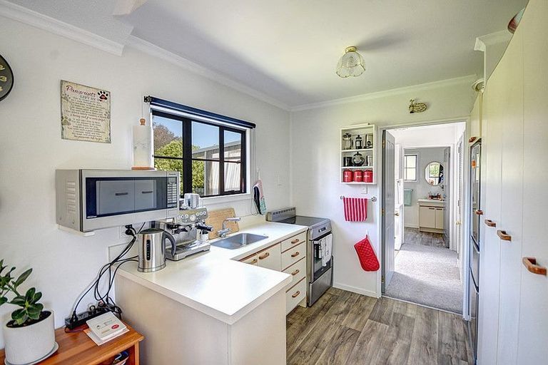 Photo of property in 9 Lynas Street, Outram, 9019