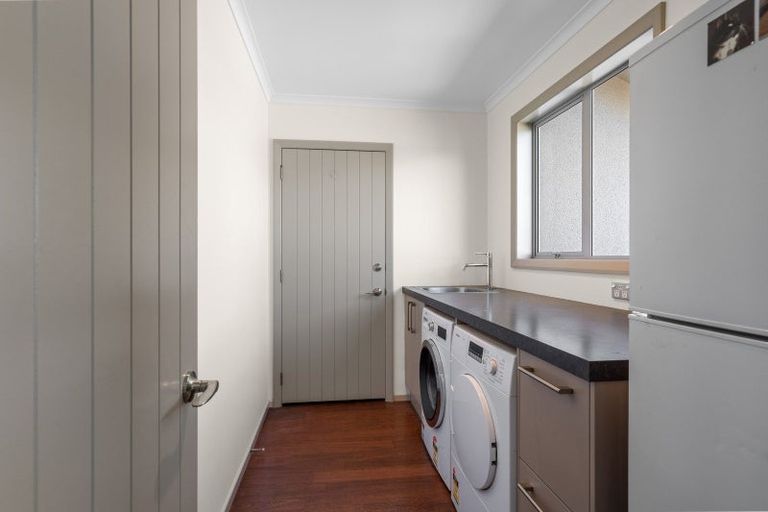 Photo of property in 2 Woodstock Place, Stoke, Nelson, 7011