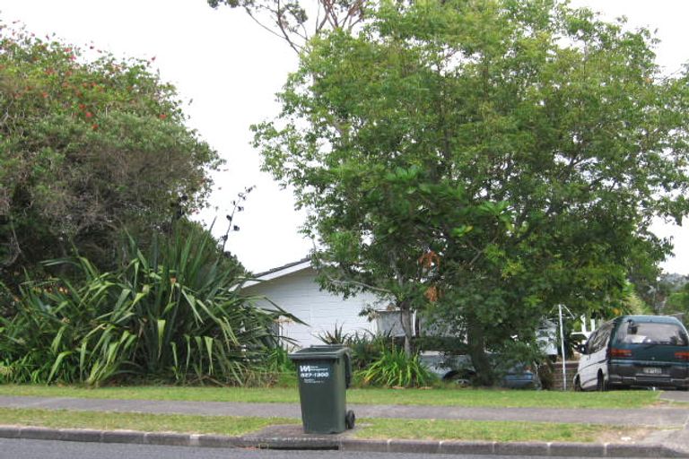 Photo of property in 1/30 Deep Creek Road, Torbay, Auckland, 0630