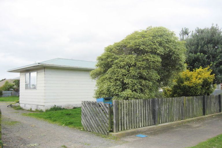 Photo of property in 155 Liverpool Street, Levin, 5510