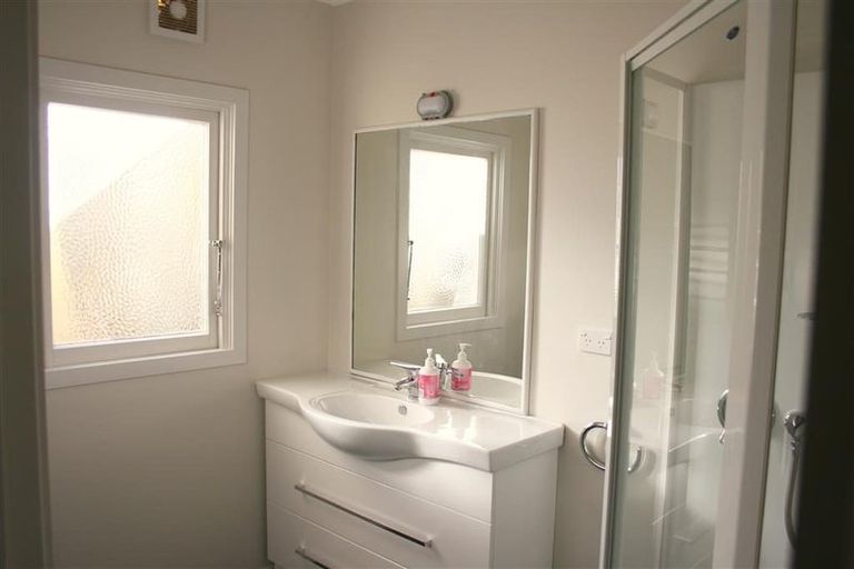 Photo of property in 101 Brougham Street, Mount Victoria, Wellington, 6011