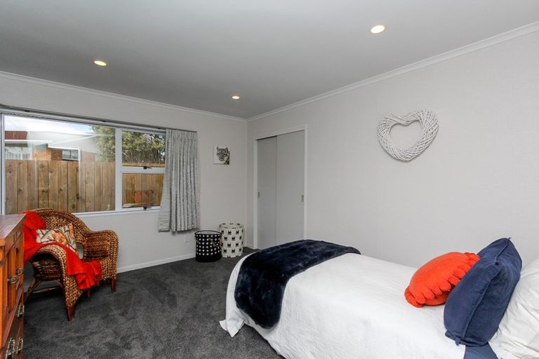 Photo of property in 76 Branch Road, Highlands Park, New Plymouth, 4312