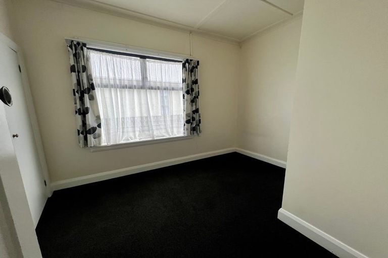 Photo of property in 30 Argentine Avenue, Miramar, Wellington, 6022