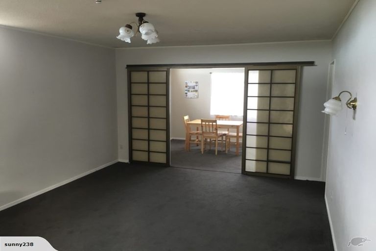 Photo of property in 1/20 Halldene Terrace, Red Beach, 0932