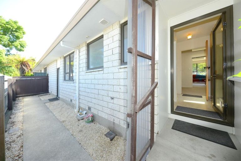 Photo of property in 2/16 Goulding Avenue, Hornby, Christchurch, 8042