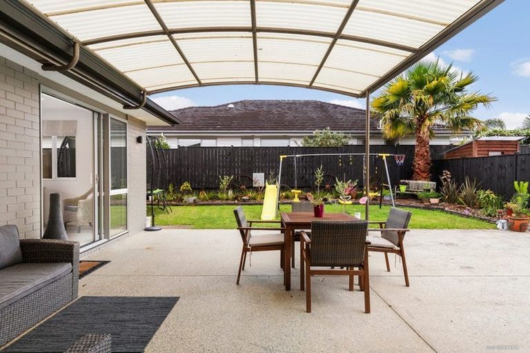 Photo of property in 30 Castellina Drive, Karaka, Papakura, 2113