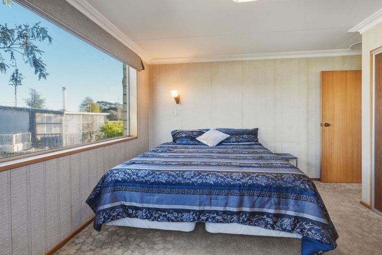 Photo of property in 16 Burraness Street, Palmerston, 9430