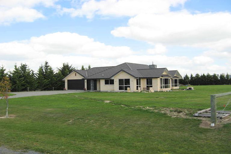 Photo of property in 34 Churchlea Place, Darfield, 7510