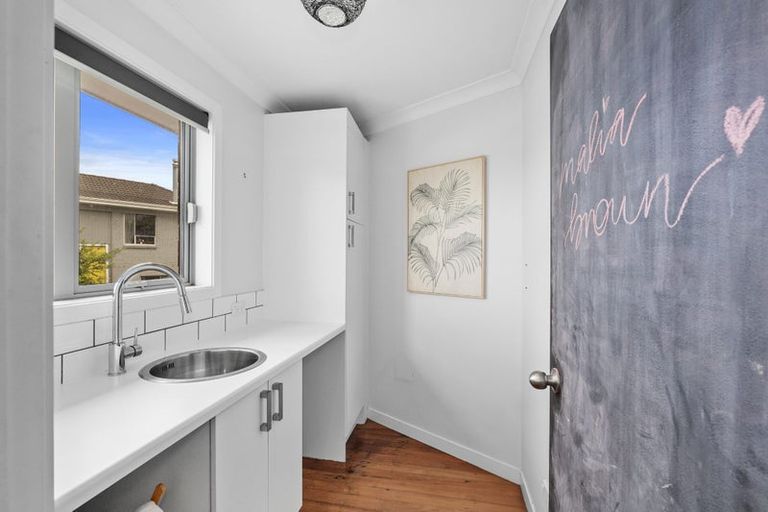 Photo of property in 431 Don Buck Road, Massey, Auckland, 0614