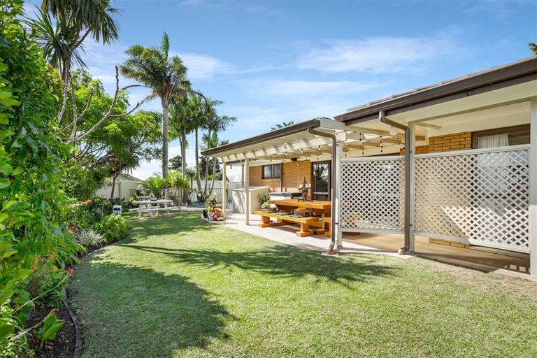 Photo of property in 38 Frank Evans Place, Henderson, Auckland, 0610