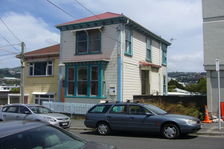 Photo of property in 24 Brougham Street, Mount Victoria, Wellington, 6011