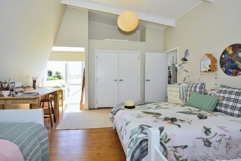 Photo of property in 2 Koura Crescent, Mahia, Nuhaka, 4198