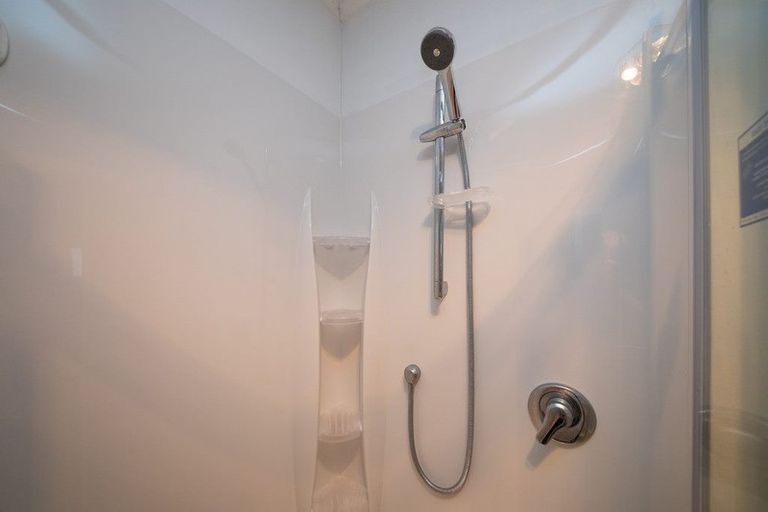 Photo of property in 8 Collingwood Court, Hokowhitu, Palmerston North, 4410