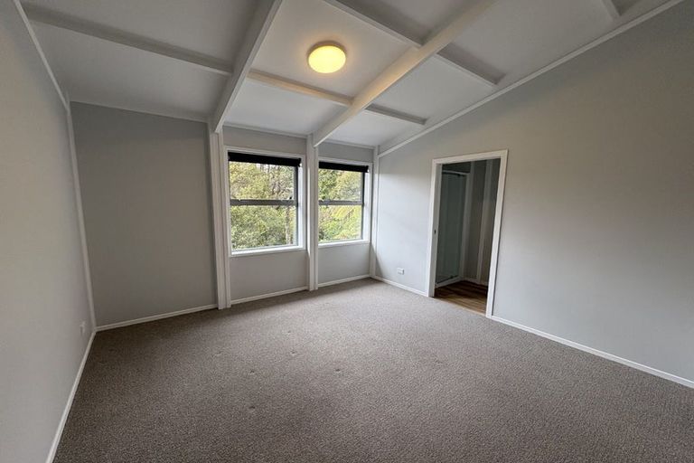 Photo of property in 106c Wyndham Road, Pinehaven, Upper Hutt, 5019