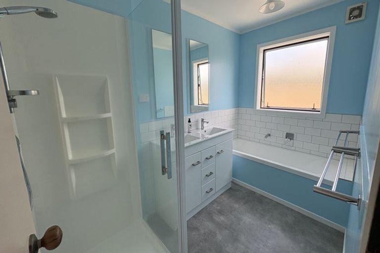 Photo of property in 2 Maygrove Drive, Orewa, 0931
