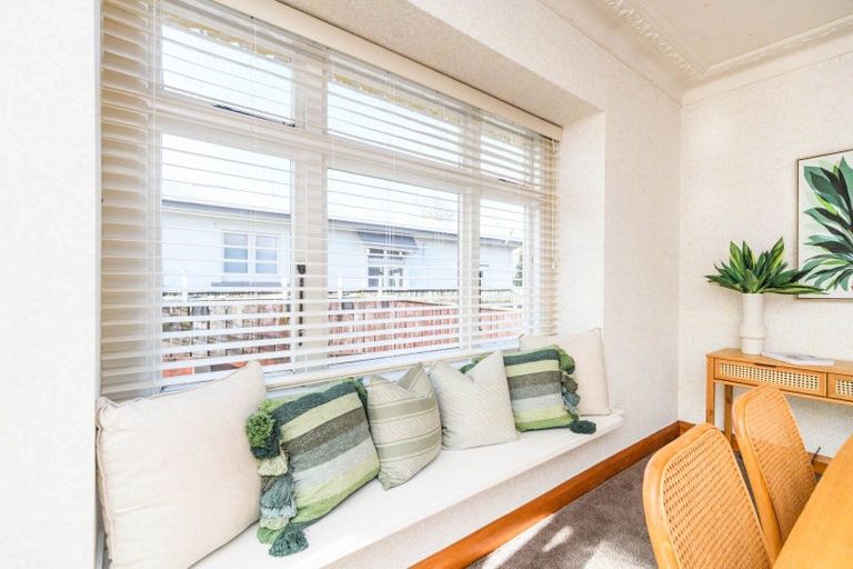 Photo of property in 18 Mahoe Avenue, Takaro, Palmerston North, 4410