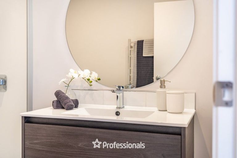 Photo of property in 4 Betty Boyes Street, Wallaceville, Upper Hutt, 5018