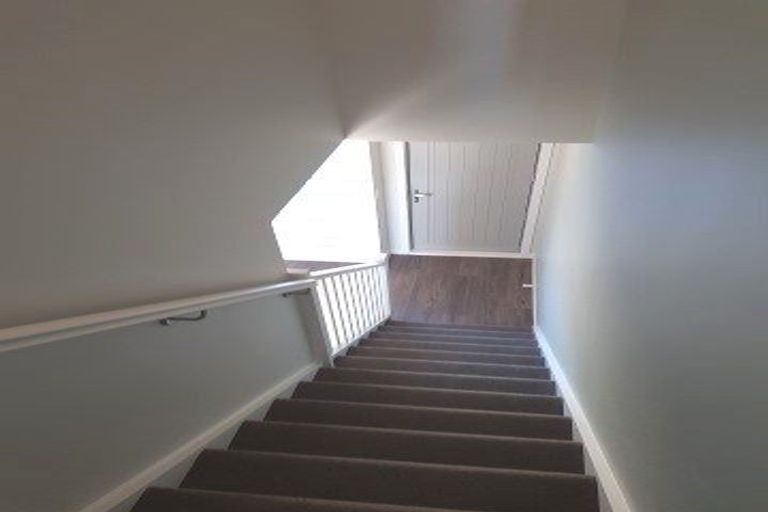 Photo of property in 2/32 Dr Taylor Terrace, Johnsonville, Wellington, 6037