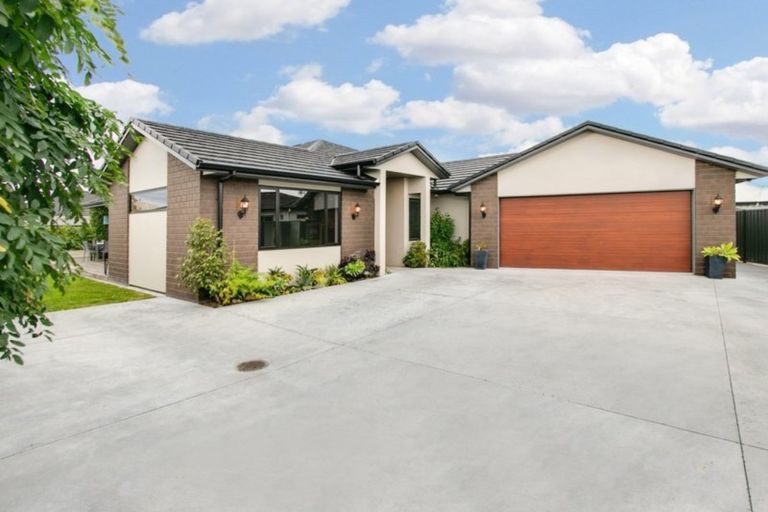 Photo of property in 7 Ohau Place, Poraiti, Napier, 4112