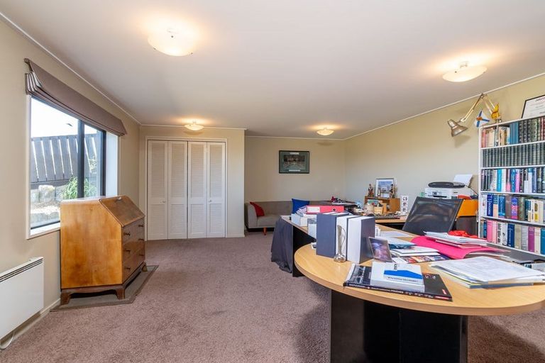 Photo of property in 1 Warwick Street, Balaclava, Dunedin, 9011