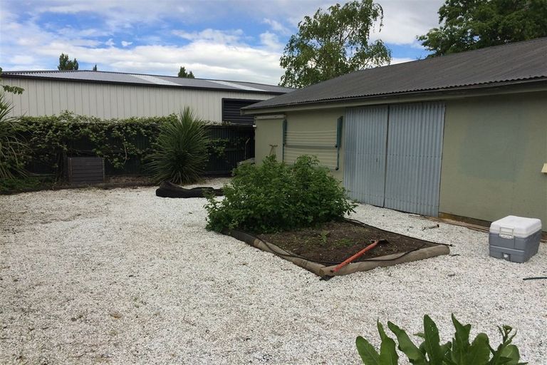 Photo of property in 104 Malcolm Avenue, Beckenham, Christchurch, 8023