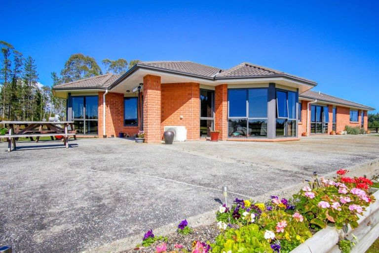 Photo of property in 106 Mcpadden Road, Westport, 7892