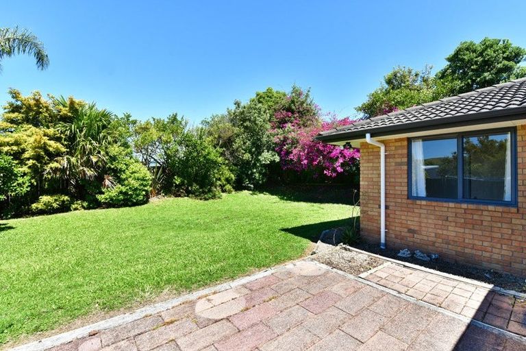 Photo of property in 65 Cabeleigh Drive, Helensville, 0800