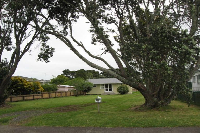 Photo of property in 120 The Circle, Manly, Whangaparaoa, 0930