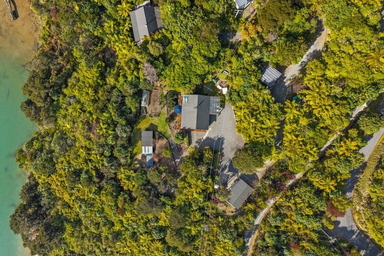 Photo of property in 674 Moetapu Bay Road, Moetapu Bay, Picton, 7282